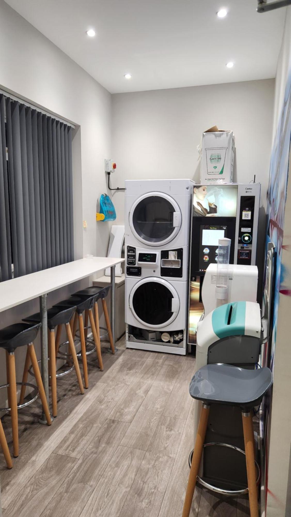 Matrix Hostel EDI Eksteriør billede